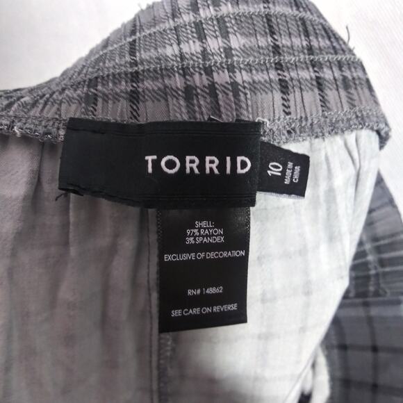 Torrid Relaxed Taper Stretch Challis High-Rise Pant Plaid Grey Size 10 - Picture 5 of 7